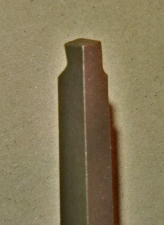 Резец токарный по металлу подрезной 10х10 Р6М5
