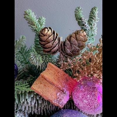 Композиция с елью &quot;Баббл гам&quot;