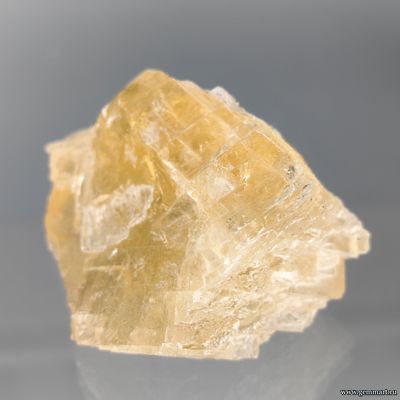 Кальцит, исландский шпат. Россия. 80*48*55мм