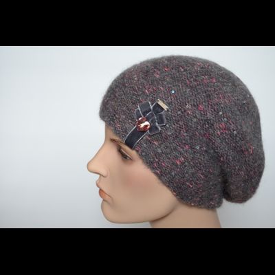 vizio-italiya-6926-beret-s-ukrasheniem-seriy-s-rozovym