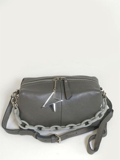 (АРТИКУЛ: 10068/1) СУМКА ЖЕНСКАЯ, МАЛЕНЬКАЯ, НАТУРАЛЬНАЯ КОЖА, СЕРАЯ, С ПЛЕЧЕВЫМ РЕМНЕМ И ЦЕПОЧКОЙ