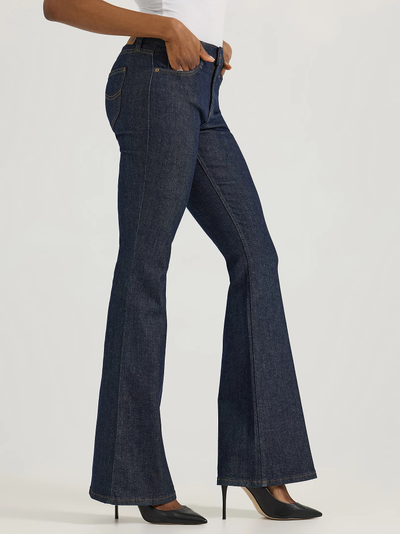 Джинсы Lee® Women's Legendary Flare Jean