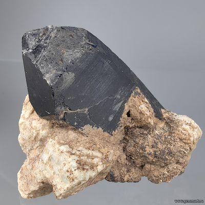 Морион (разн. кварца) на полевом шпате. Казахстан. 69*40*40мм