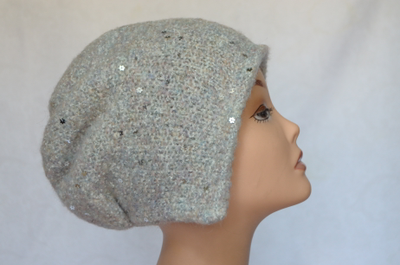 shapka-kapor-vyazanaya-zhenskaya-payetkami-vizio-italiya-belaya