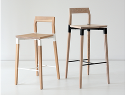 Деревянные стулья