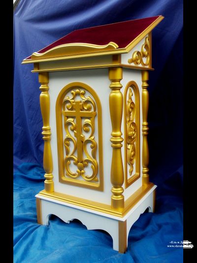 Аналой белый с золотом, с красным бархатом