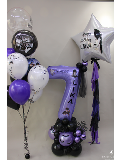 Набор в тематике вэнсдэй со стойкой и звездой в оттенках сирень