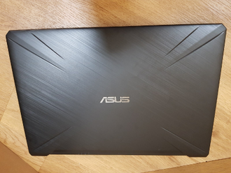 ASUS TUF GAMING FX705DT-AU128T ( 17.3 FHD IPS AMD RYZEN 5 GTX1650(4GB) 16Gb 1Tb + 256SSD )