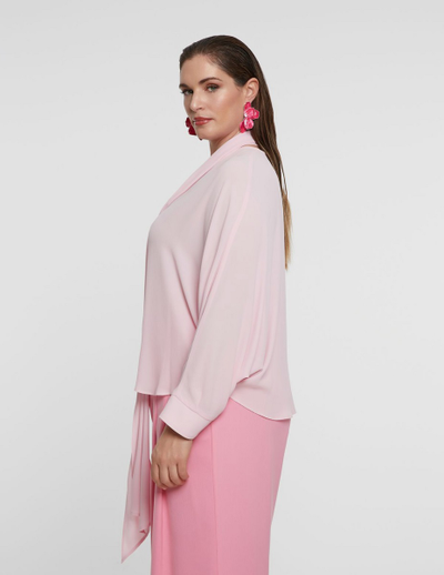 Блуза розовая с бантом