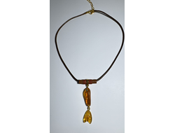 Подвеска с янтарем