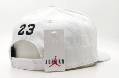 Кепка Jordan Air 23 white с прямым козырьком