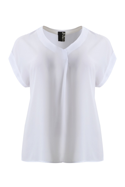 Топ белый с угловым вырезом