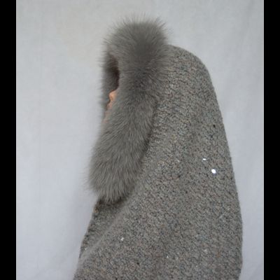 Итальянский палантин с мехом зима 2020 Vizio 6444 SSP V серый