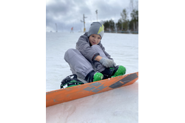 Детская тренровка на сноуборде