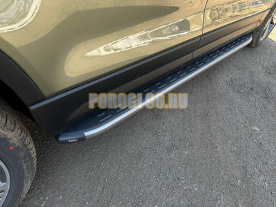 Пороги алюминиевые с пластиковой накладкой (карбон серые) 2020 мм ТСС для Rox 01 2024-