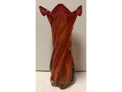 576-1/ Ваза красная, гутное стекло, Львовский завод, 60-е