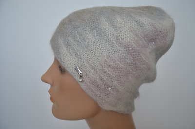 бежевая шапка Италия