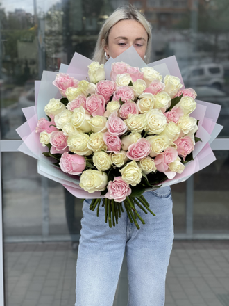 51 роза Эквадор