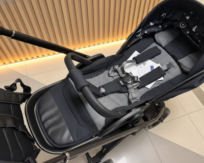 Детская коляска 3 в 1 Luxmom 999 Черный