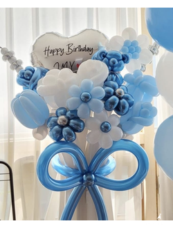 нежный голубой воздушный букет