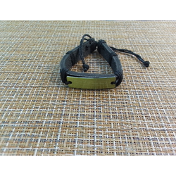 Браслет фенечка кожаный с прямоугольной пластиной 38x11мм