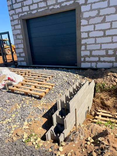 Бетонный блок, 200 мм