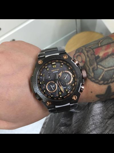 Часы Casio G-Shock MRG-G1000HT-1A