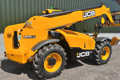Погрузчик телескопический JCB 540-140