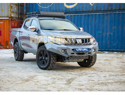 Передний силовой бампер на Mitsubishi L-200 (2015-…)