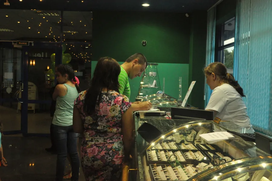 Серия event для VIP клиентов Адамас в СПб и Лен области