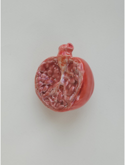 Сочный фрукт гранат