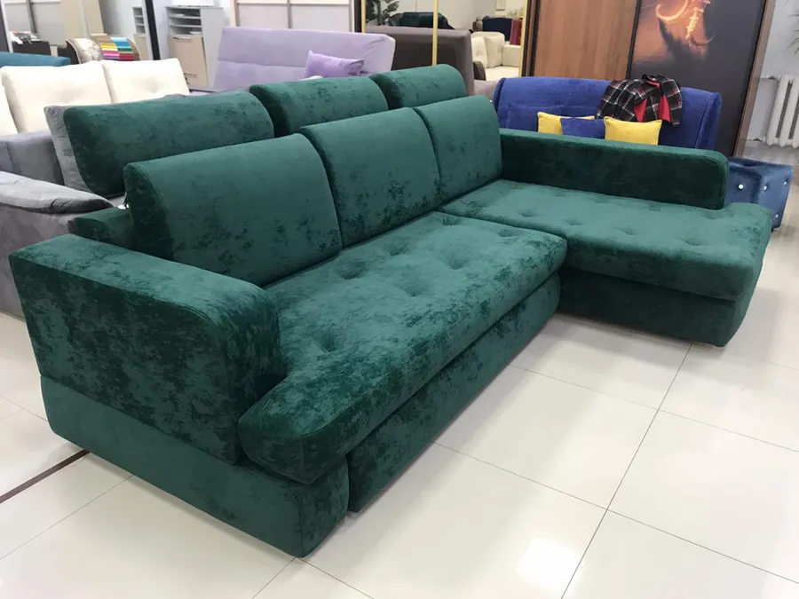 Диван в обивке "Виторио" (Vittorio).