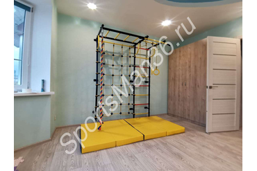 ДСК "ПИОНЕР-С4РМ", цвет металла - синий, перекладины желтые и красные + мат складной 4 секции