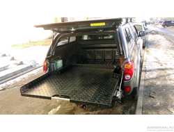 Платформа грузовая выкатная Mitsubishi L200 (2006-2014, двойная кабина, короткий кузов, установка без пластикового вкладыша) АВС-Дизайн