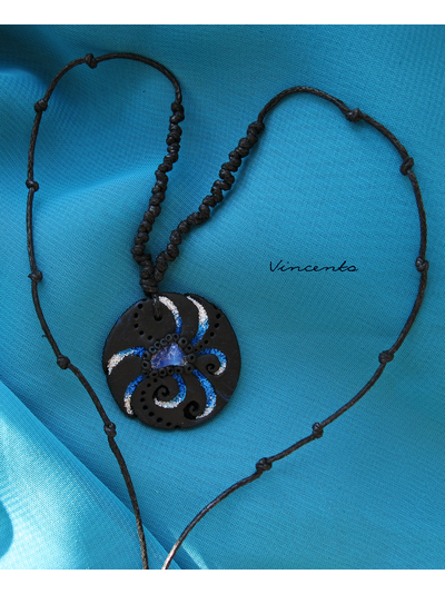 Цветок Феникса. Авторский кулон с лунным камнем