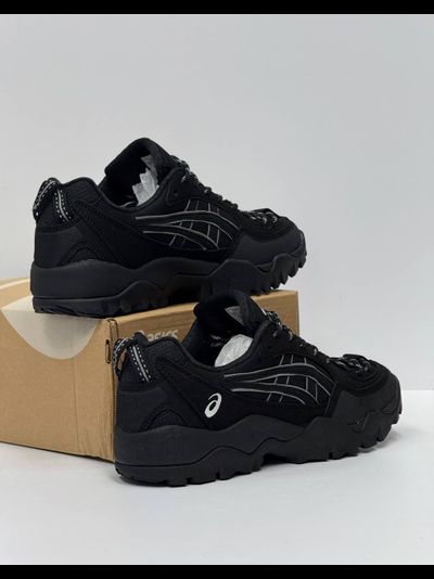 Asics Gel-Pickax Triple Black