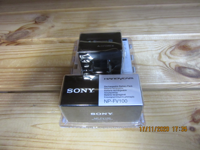 Аккумулятор Sony NP-FV100