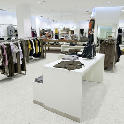 Ламинат Wineo Rock 'n' Go Под давлением LA152SYS  в интерьере магазина