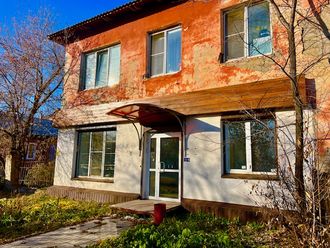 Нежилое помещение, 42.4 кв.м., ул. Февральская, д.87, 1/2 этаж.