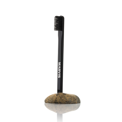 Зубная щетка средней жесткости