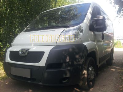 Защита радиатора Peugeot Boxer 2006-2014 black верх
