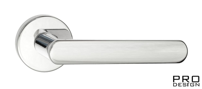 Дверная ручка на круглом основании Fratelli Cattini "NEVADA" 7-CR полированный хром