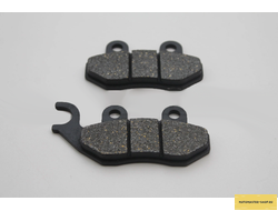 Колодки тормозные дисковые 50-125-150сс (ухо влево, тип 2) Rockot-Motors