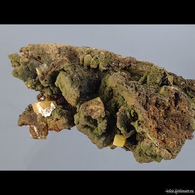 Вульфенит, миметит, лимонит. Мексика. 55*55*27мм