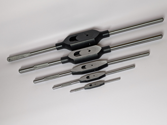 Набор метчикодержателей (Вороток для метчиков) из 5 шт (Квадрат: 2-4.5 мм; 3.15-6.3 мм; 3.55-9  мм; 5.6-16 мм; 6-18 мм;)