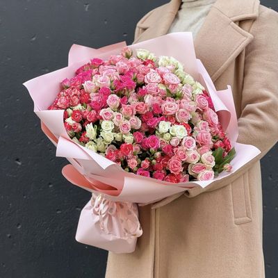 Букет из 51 кустовой розы