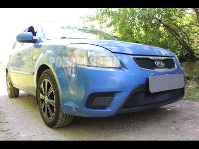 Защита радиатора KIA RIO 2009-2011 black верх