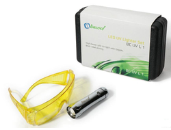 ТЕЧЕИСКАТЕЛЬ BC-UV-L-1 ультрафиолетовый в кейсе (светодиодный фонарик + очки)