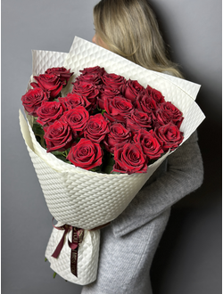 Букет из 25 красных роз  (80 см )