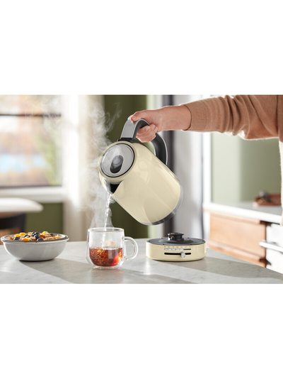 Чайник KitchenAid 1.7 л., кремовый, 5KEK1701EAC